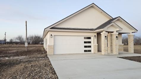 12611 Toro Drive Atascosa TX 78002