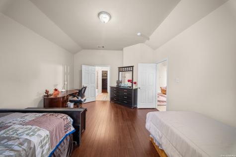 8735 N Sarasota Woods San Antonio TX 78250
