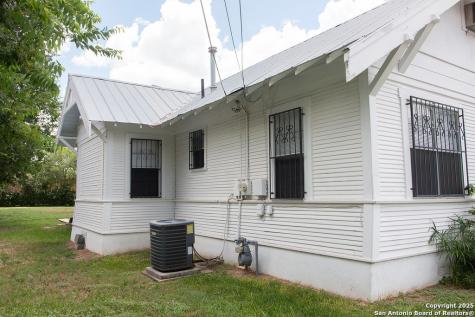 3438 Weir San Antonio TX 78226