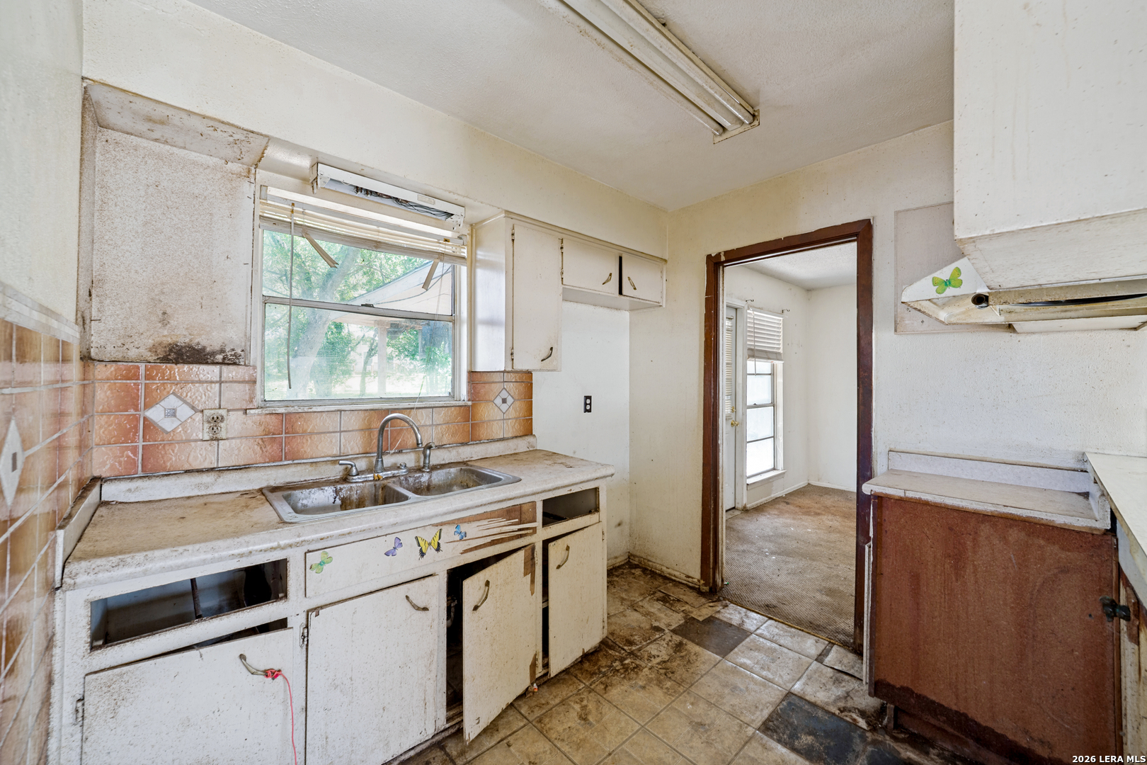 5427 Santa Cruz Street San Antonio TX 78228