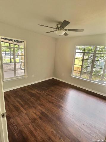 338 Brettonwood San Antonio TX 78218