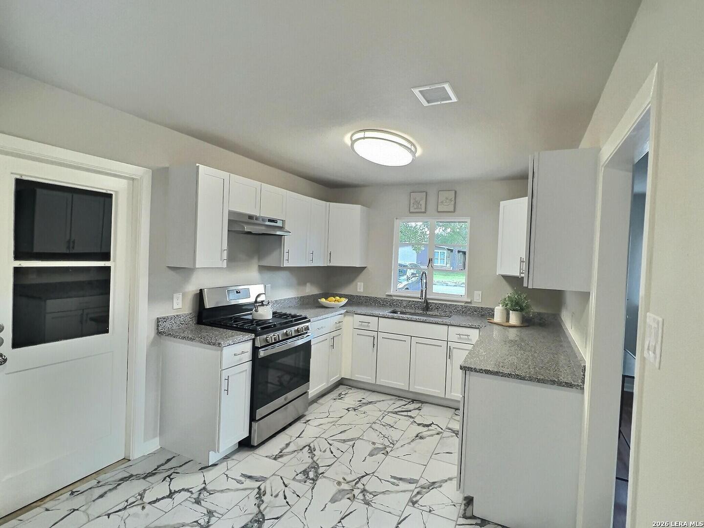 338 Brettonwood San Antonio TX 78218