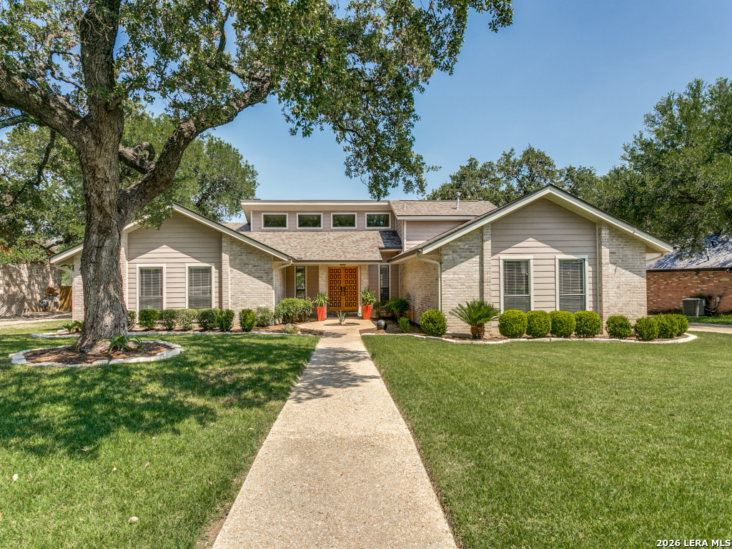 426 Arch Bluff San Antonio TX 78216