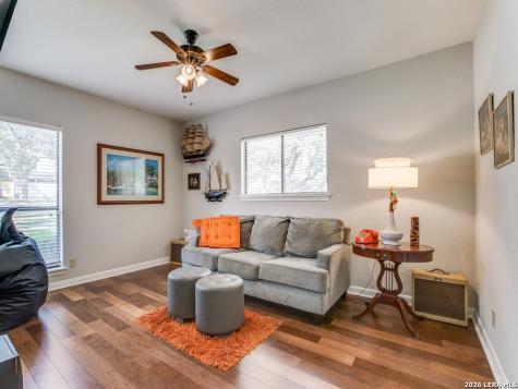 426 Arch Bluff San Antonio TX 78216