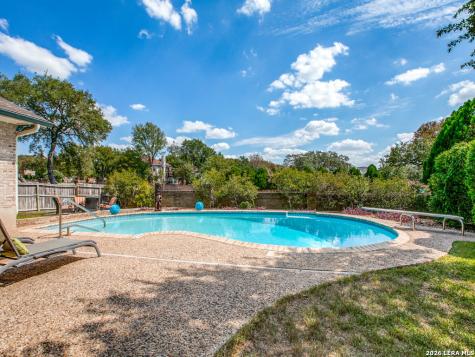 426 Arch Bluff San Antonio TX 78216
