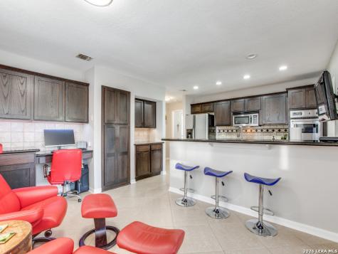 426 Arch Bluff San Antonio TX 78216