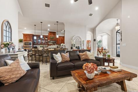 728 Falconwood San Marcos TX 78666