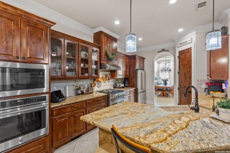 728 Falconwood San Marcos TX 78666