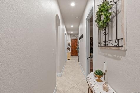728 Falconwood San Marcos TX 78666