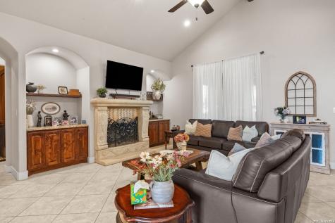 728 Falconwood San Marcos TX 78666