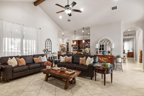 728 Falconwood San Marcos TX 78666