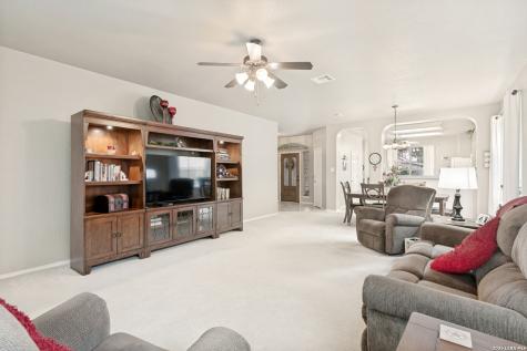 8519 Driftwood Hill San Antonio TX 78255