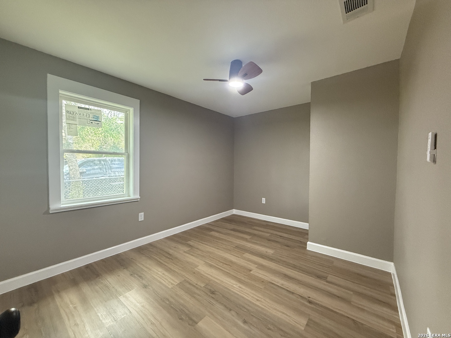 1212 B Street Floresville TX 78114