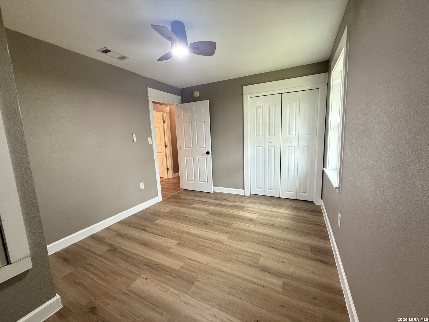 1212 B Street Floresville TX 78114