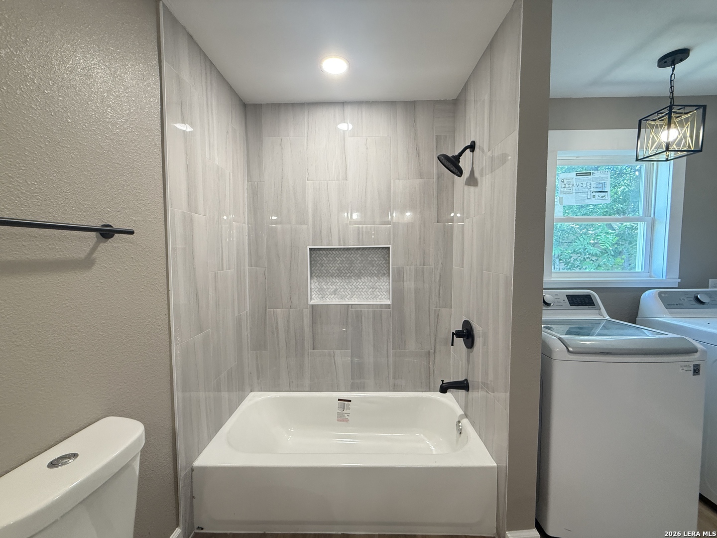 1212 B Street Floresville TX 78114