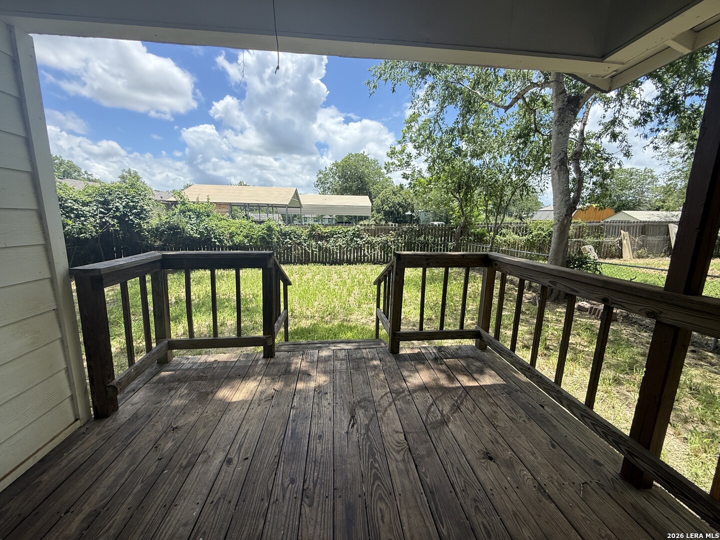 1212 B Street Floresville TX 78114
