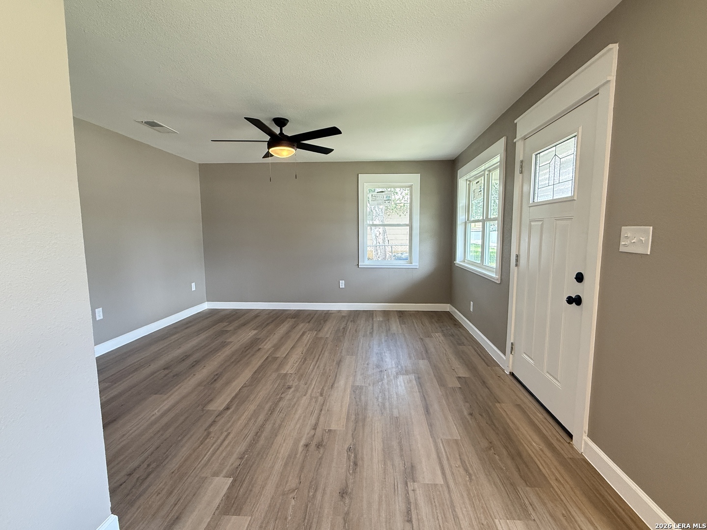 1212 B Street Floresville TX 78114
