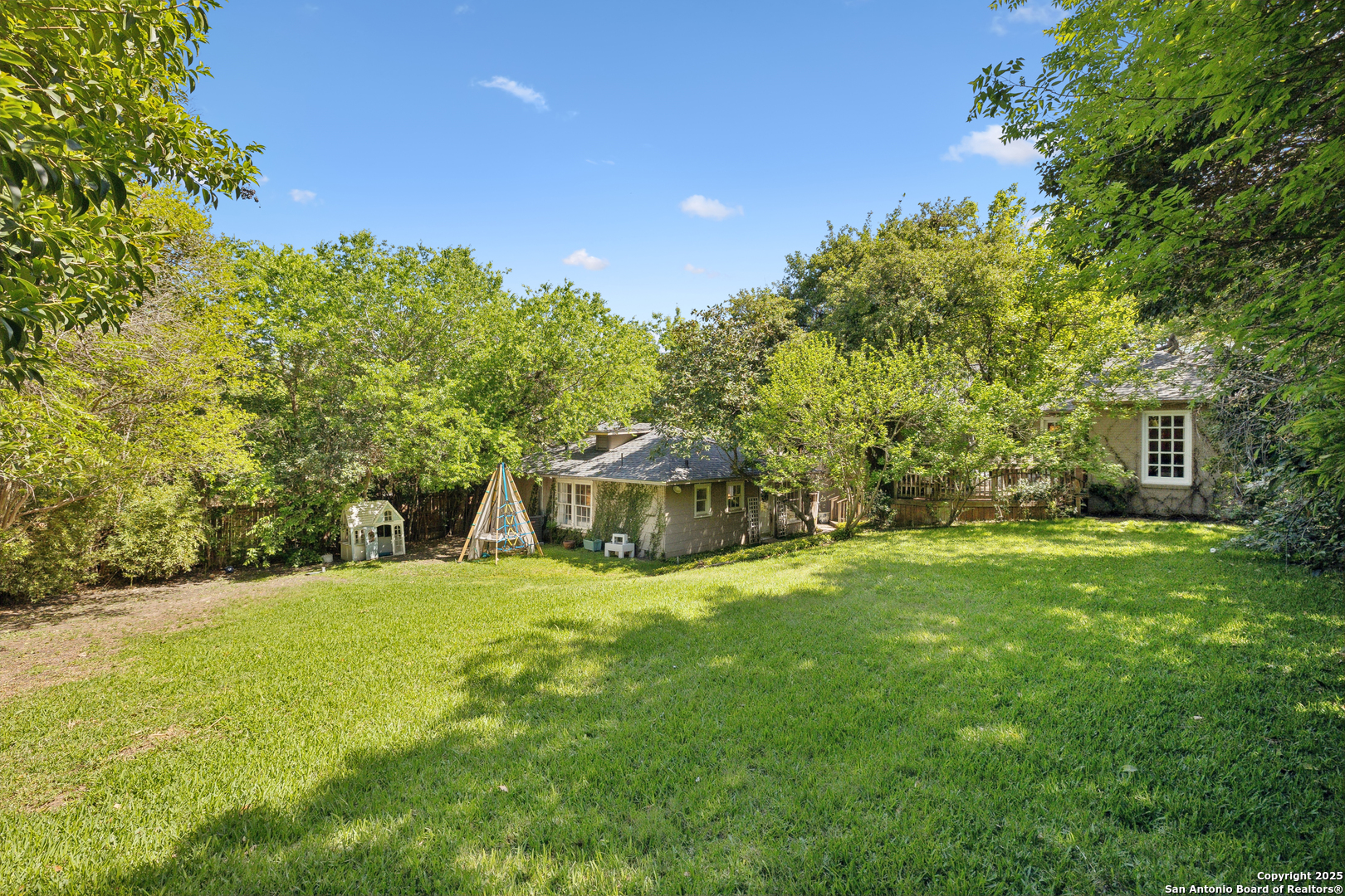 643 Terrell Road Terrell Hills TX 78209