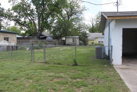 211 Dowman Street Schertz TX 78154