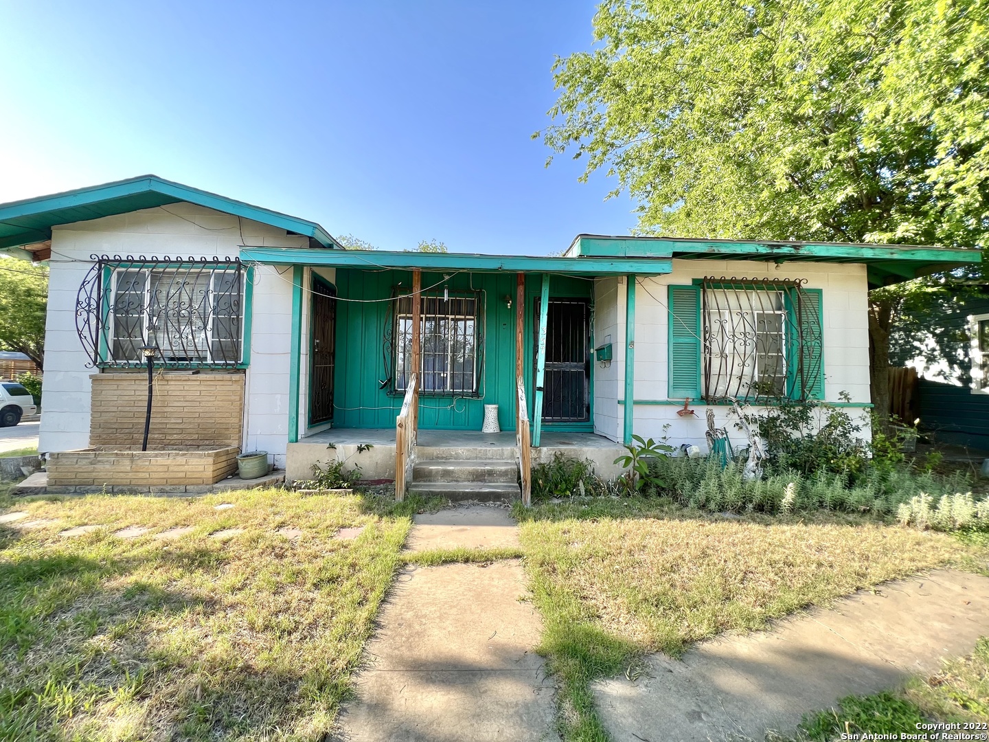 357 W Dickson Avenue San Antonio TX 78214