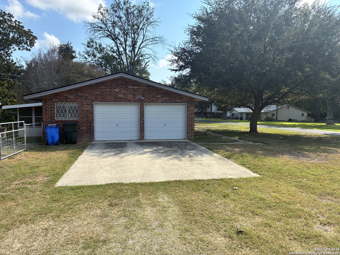 114 Nueces Seguin TX 78155