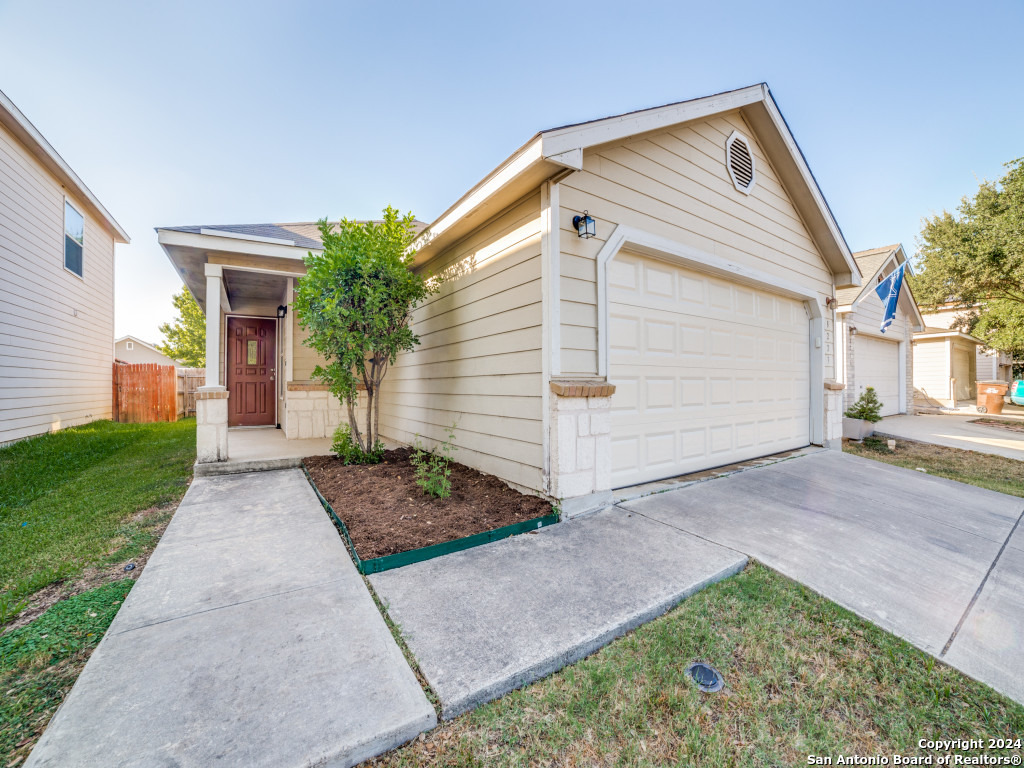 8223 Willow Country San Antonio TX 78254