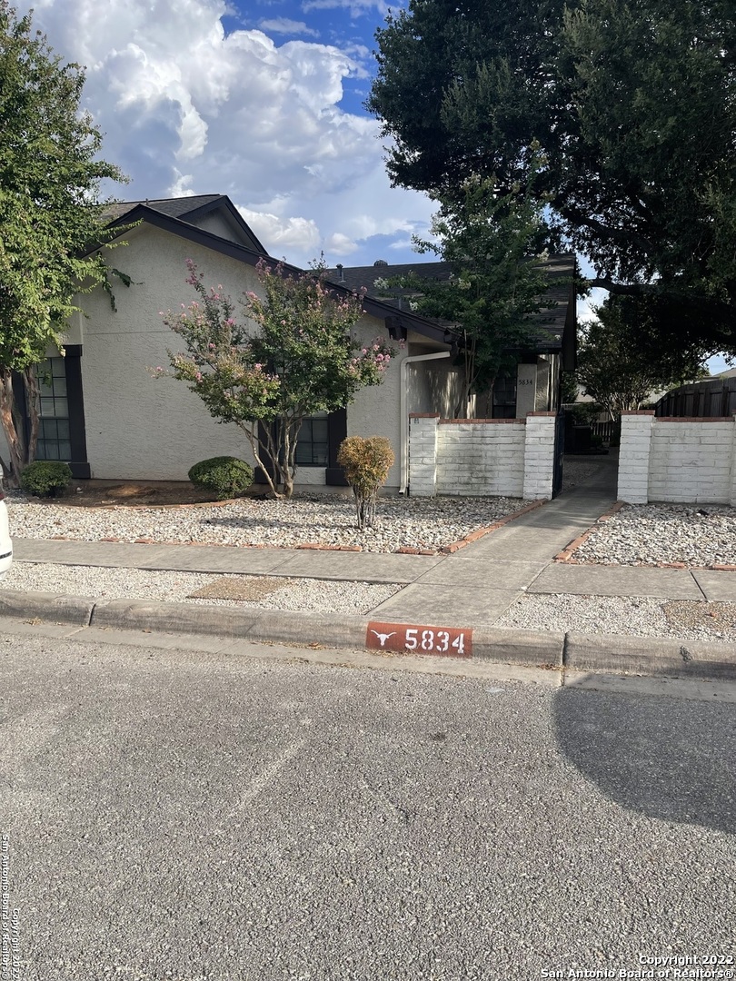 5834 Archwood San Antonio TX 78239