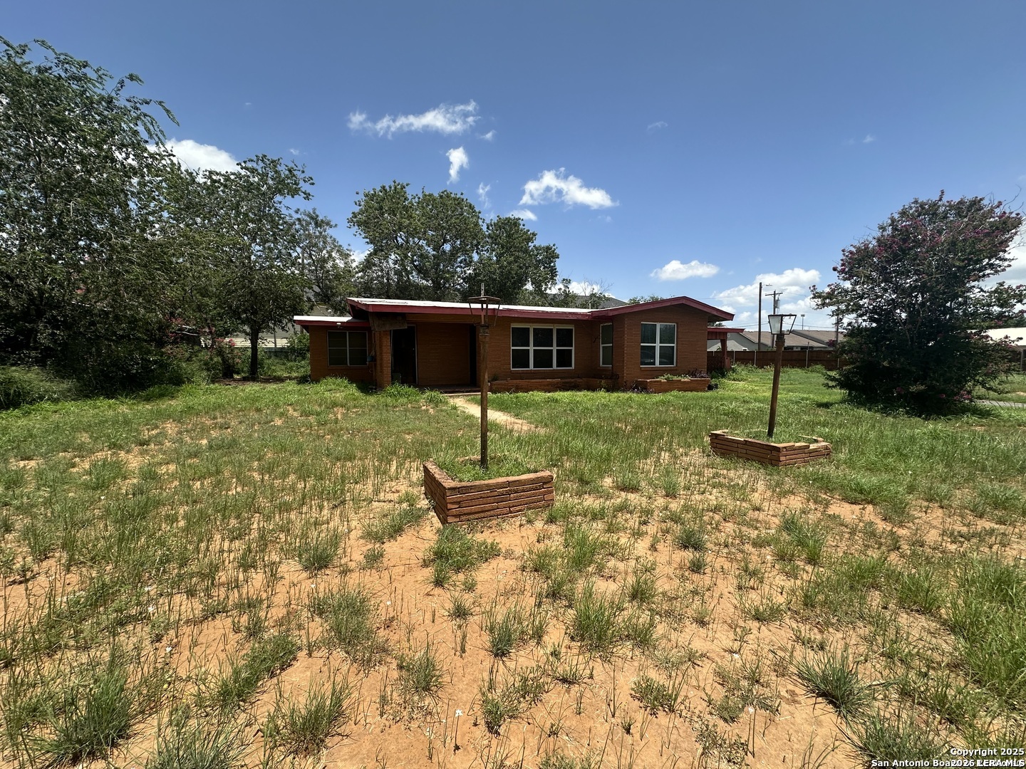 411 S Trevino Street Pearsall TX 78061