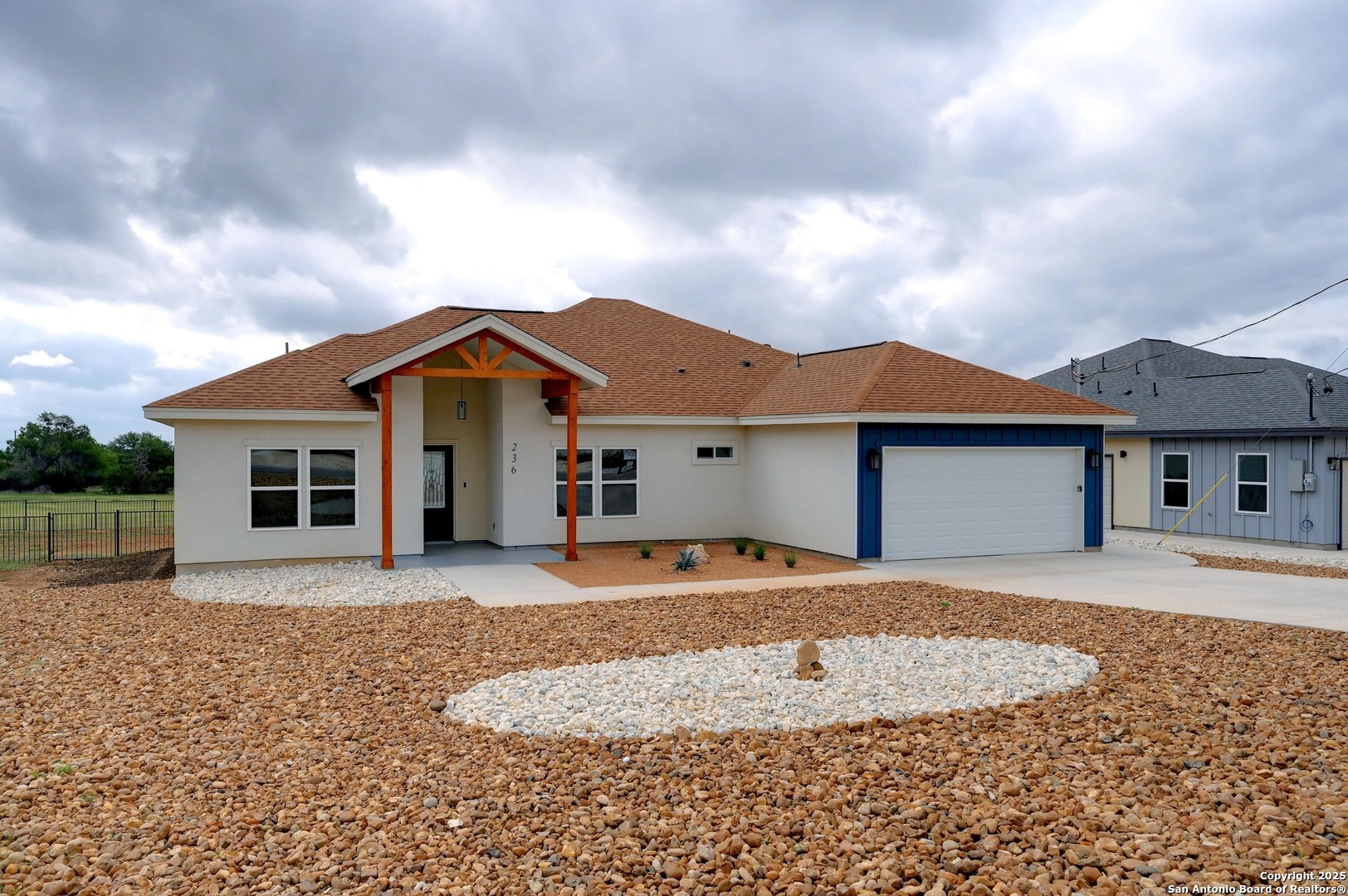 236 Peter Kleid Loop Blanco TX 78606
