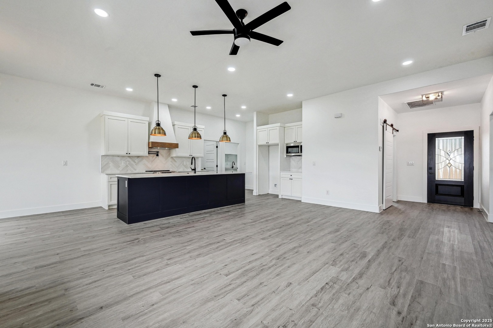 236 Peter Kleid Loop Blanco TX 78606