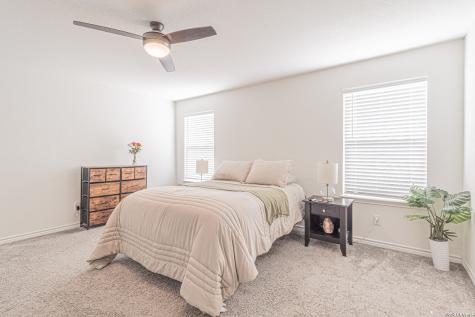 1518 Overlook Cove San Antonio TX 78245
