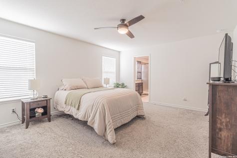 1518 Overlook Cove San Antonio TX 78245