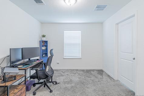 1518 Overlook Cove San Antonio TX 78245