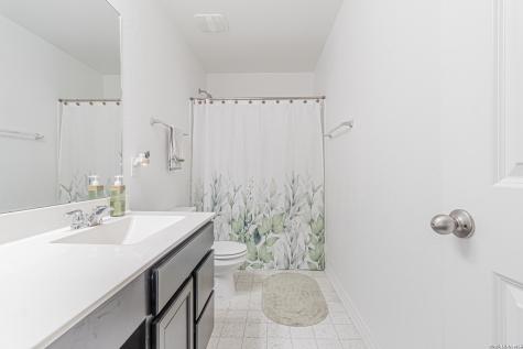 1518 Overlook Cove San Antonio TX 78245