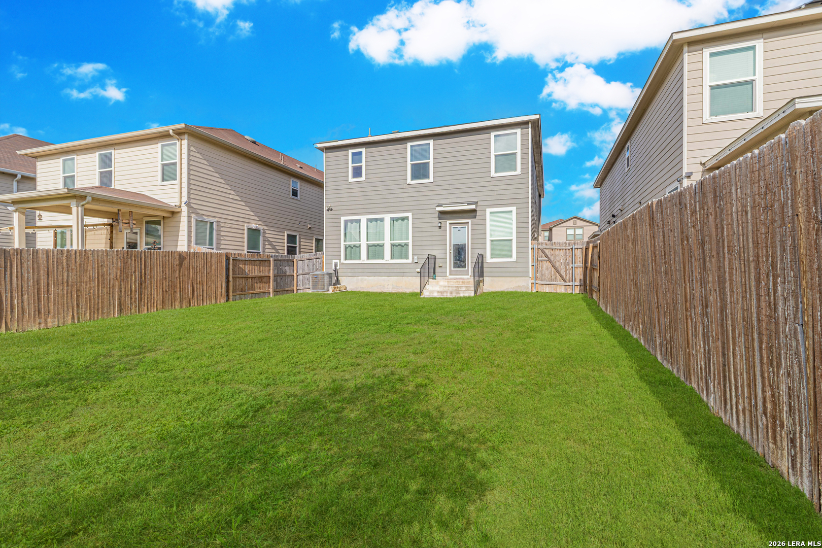 1518 Overlook Cove San Antonio TX 78245