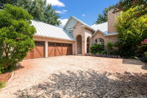 61 Wolfeton Way San Antonio TX 78218