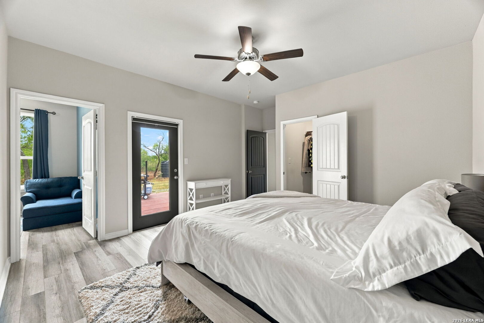 351 Private Road 6623 Devine TX 78016