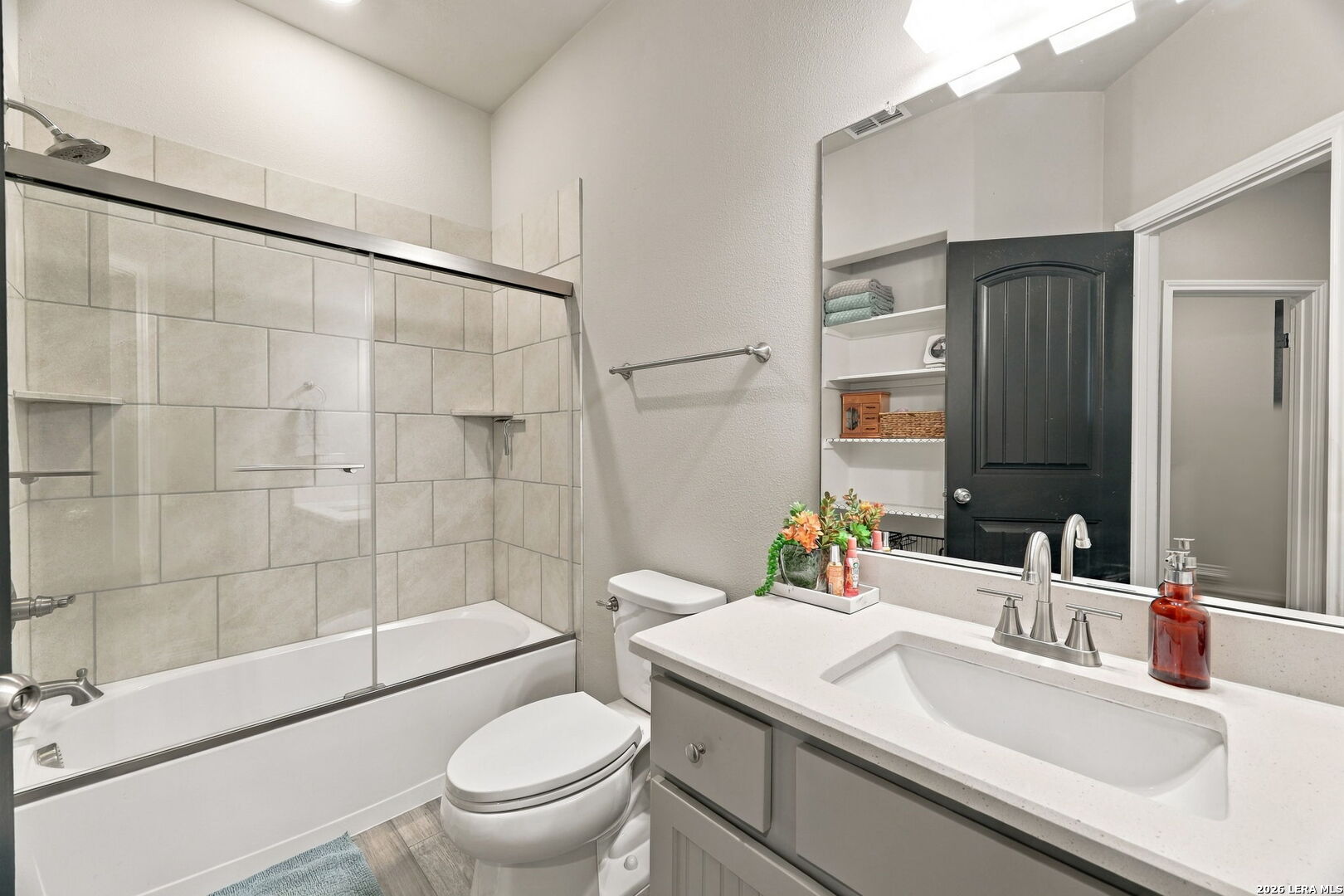 351 Private Road 6623 Devine TX 78016