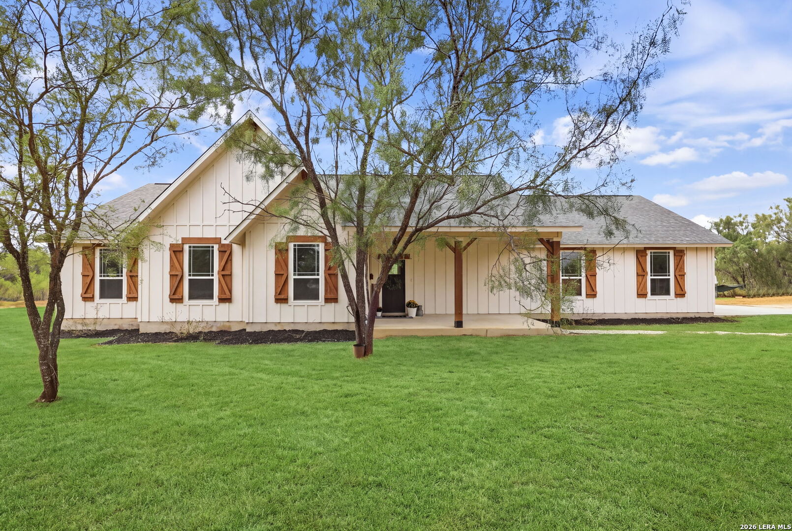 351 Private Road 6623 Devine TX 78016