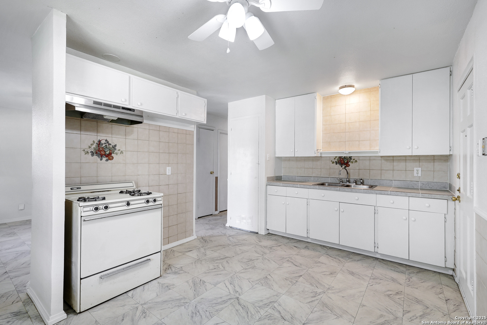 4806 Luz Avenue San Antonio TX 78237