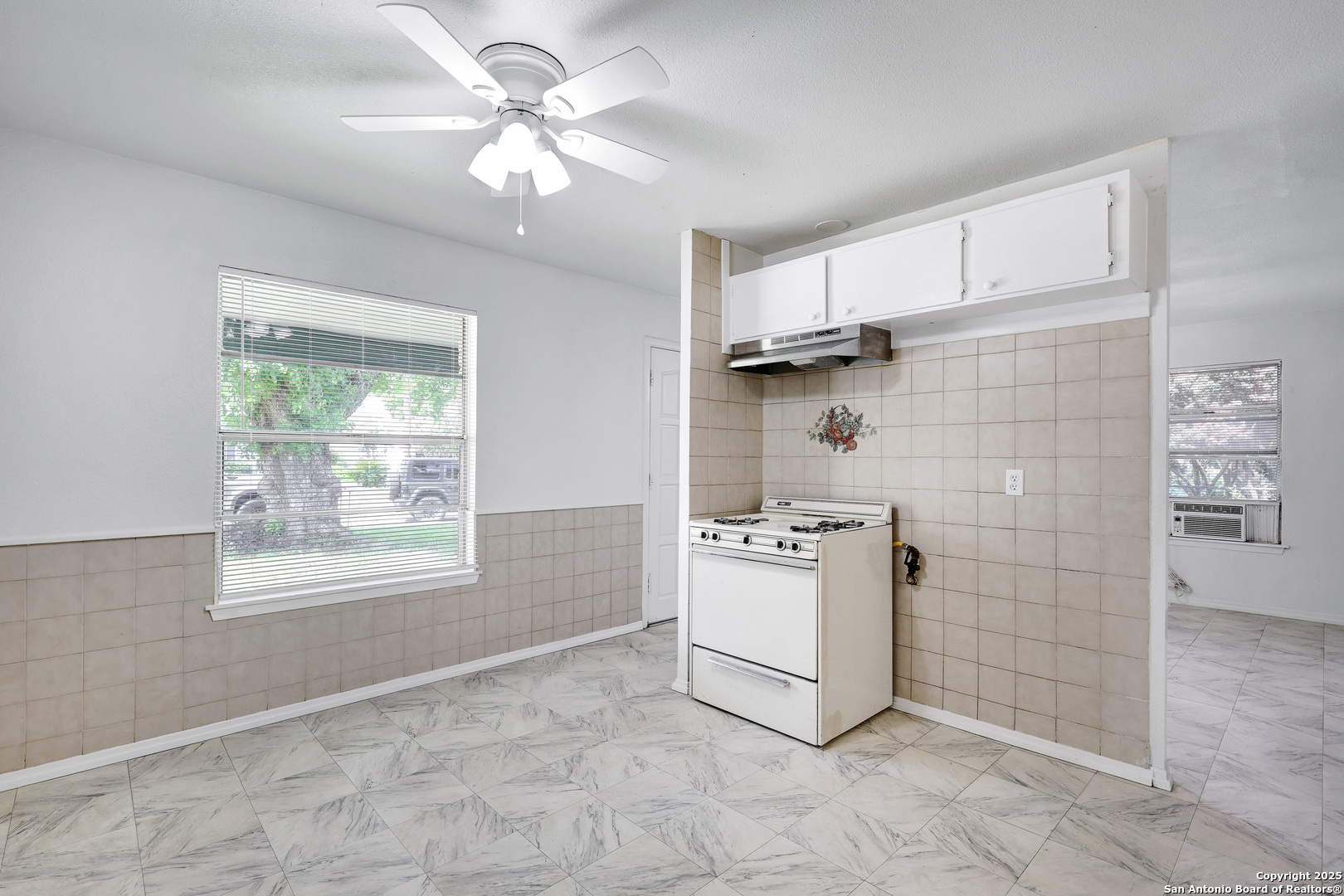 4806 Luz Avenue San Antonio TX 78237