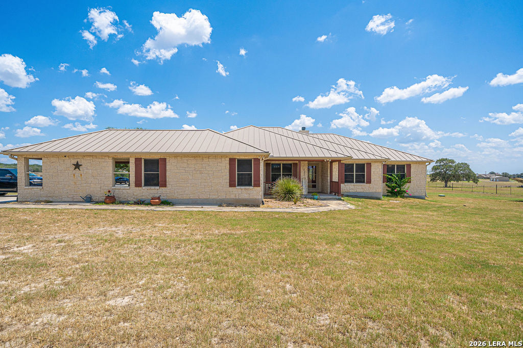 119 Scenic Hills La Vernia TX 78121