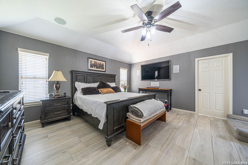 119 Scenic Hills La Vernia TX 78121