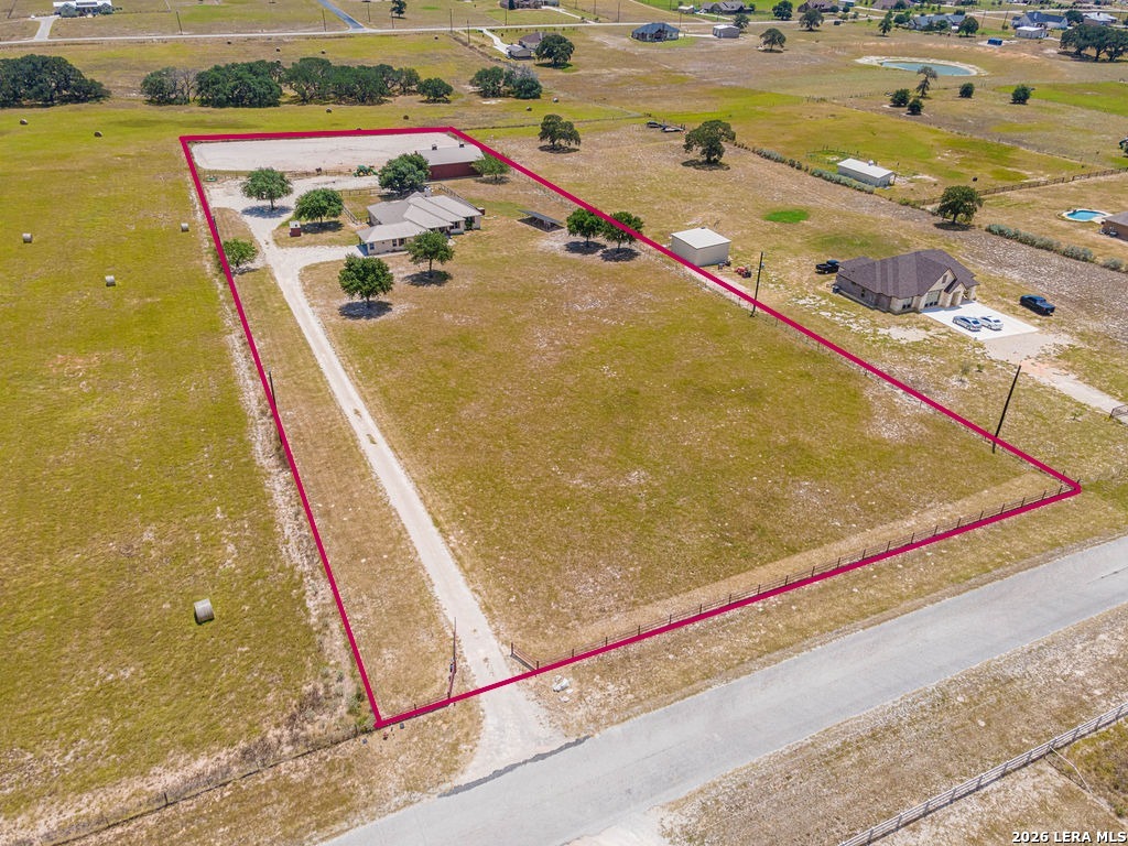 119 Scenic Hills La Vernia TX 78121