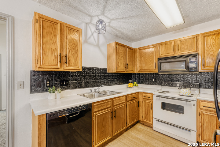 12105 Stoney San Antonio TX 78247