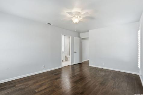14402 Tara Oak Street San Antonio TX 78231