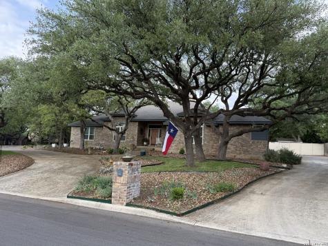 8530 Fairway Green Drive Fair Oaks Ranch TX 78015