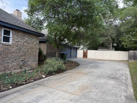 8530 Fairway Green Drive Fair Oaks Ranch TX 78015