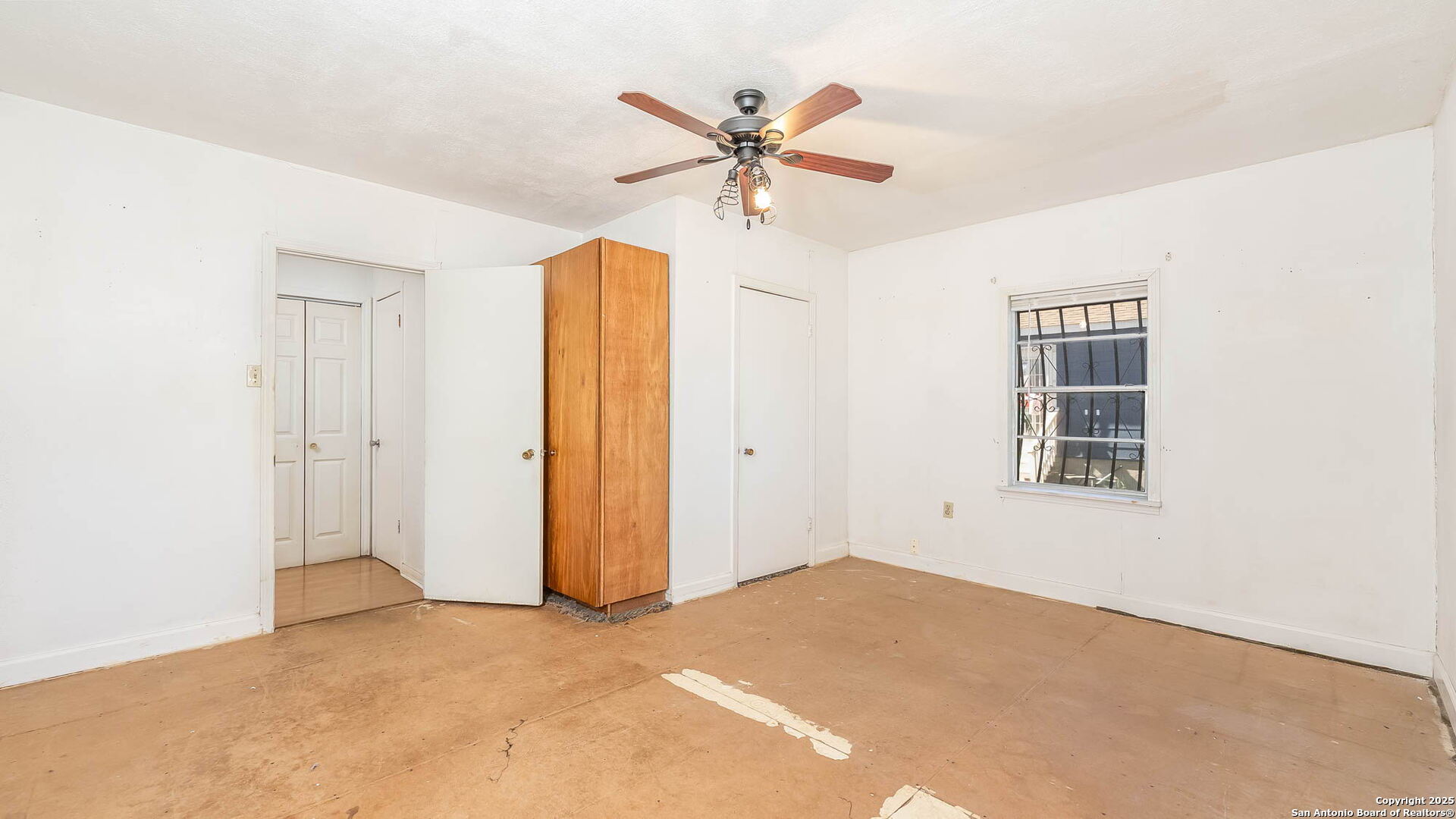 2719 Chihuahua San Antonio TX 78207