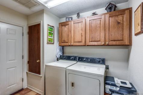 10767 Rosemar Lane Adkins TX 78101